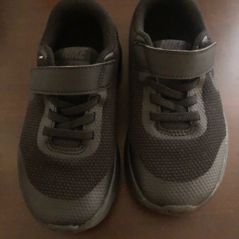 11c Black nike shoes